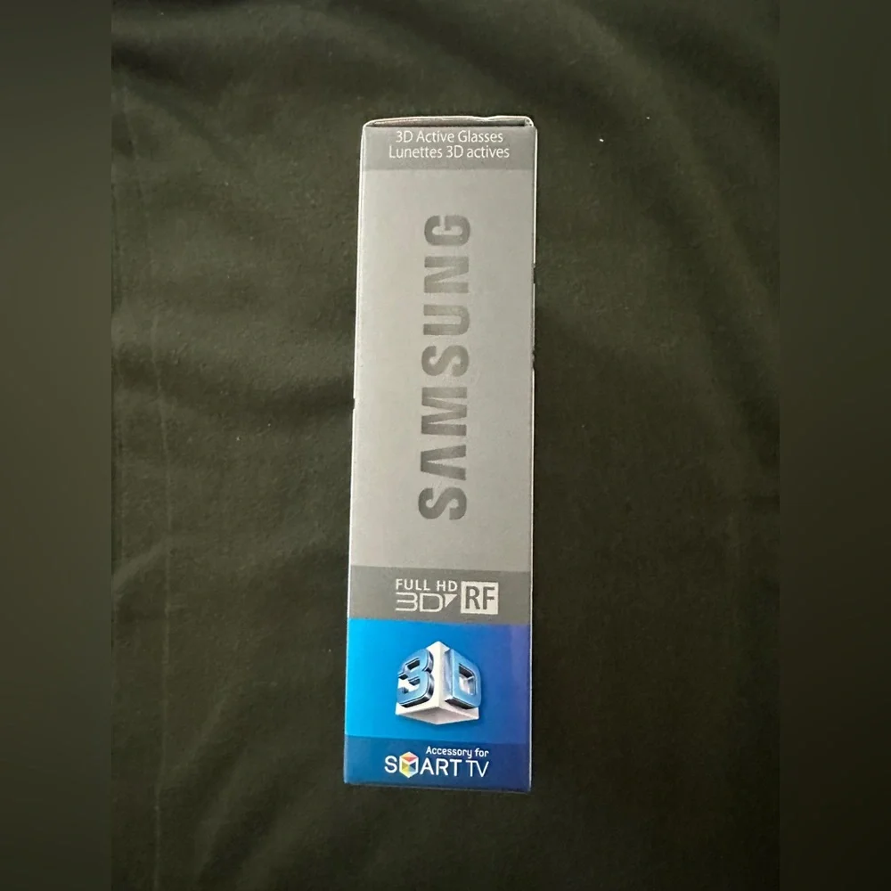 NWT Samsung 3D Glasses SSG-5100GB w/Battery for Samsung LED Smart TV Set of 2